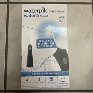 Waterpik Water Flosser Cordless Plus Rechargeable Water Flosser WP-462W New